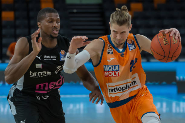 即便在困难 即便在困难