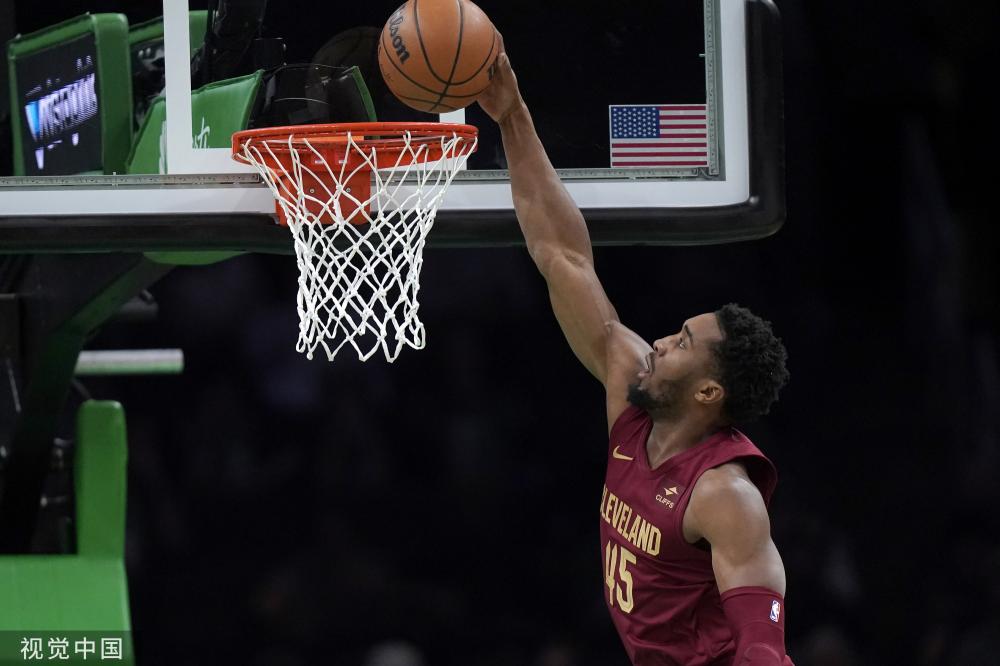 日为我们呈 日为我们呈